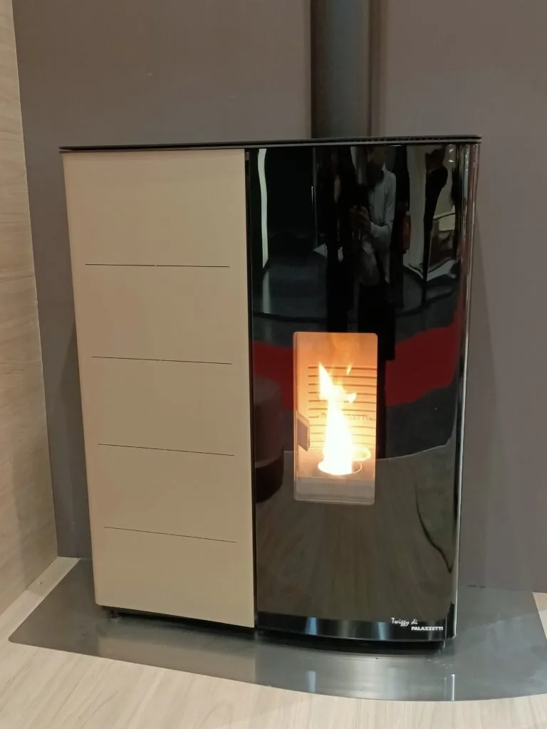 Poêle Palazzetti gain de place étanche  à Saint-Omer , installé par FK Énergie