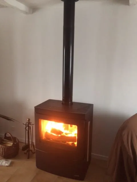 Poêle à bois, installé par FK Énergie